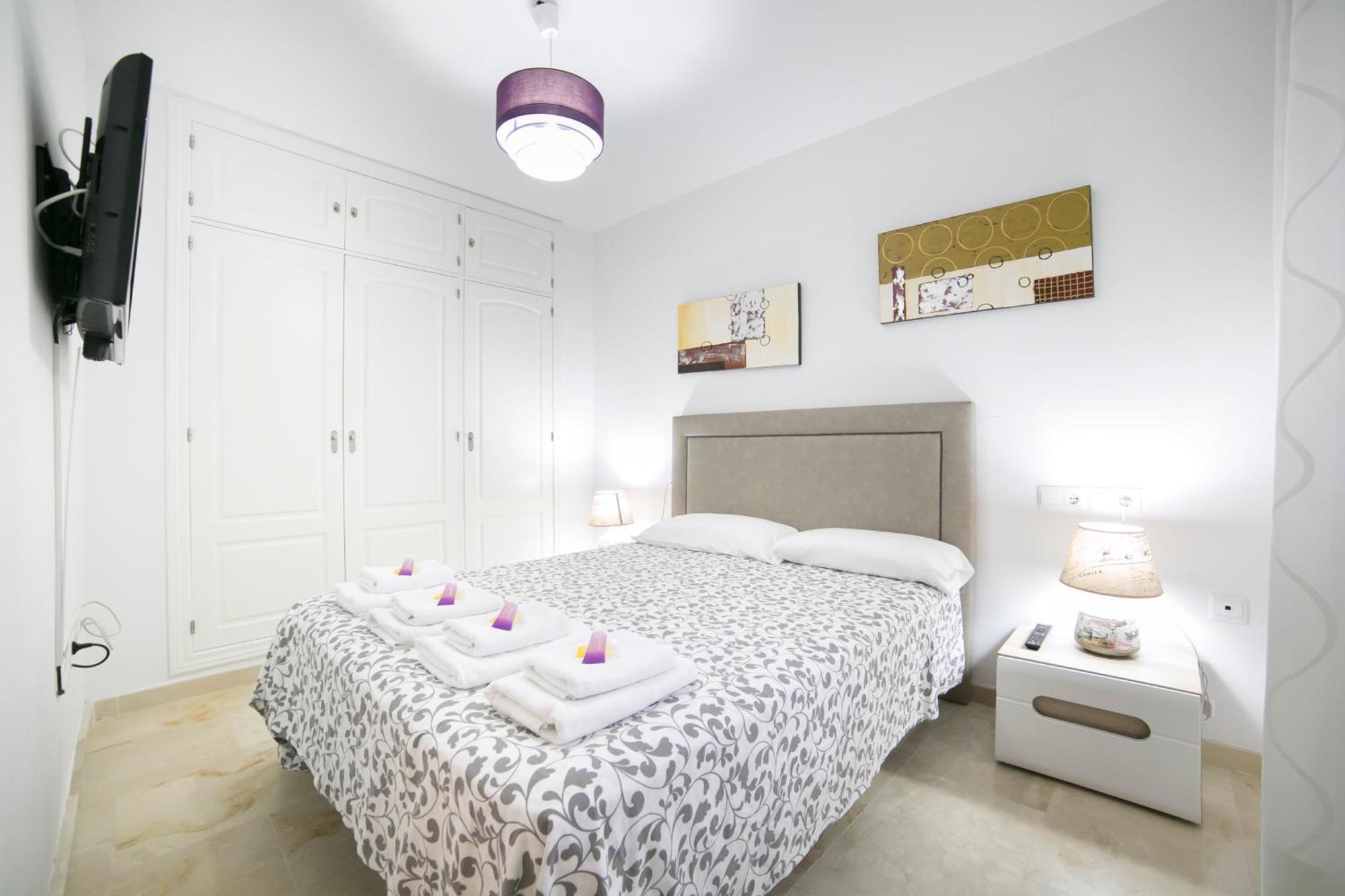 Apartamentos Salamanca Malaga Phòng bức ảnh
