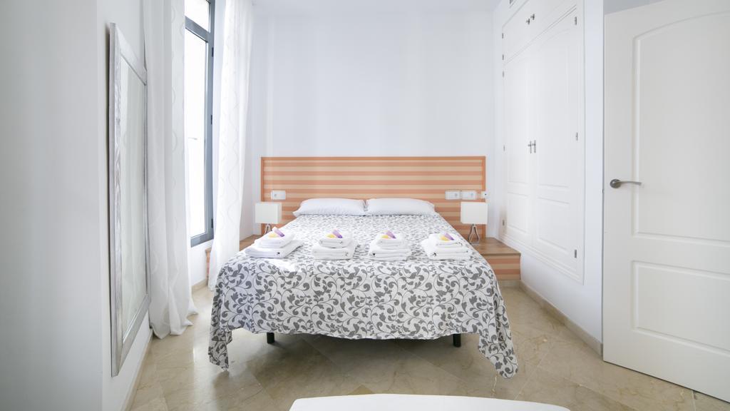 Apartamentos Salamanca Malaga Phòng bức ảnh